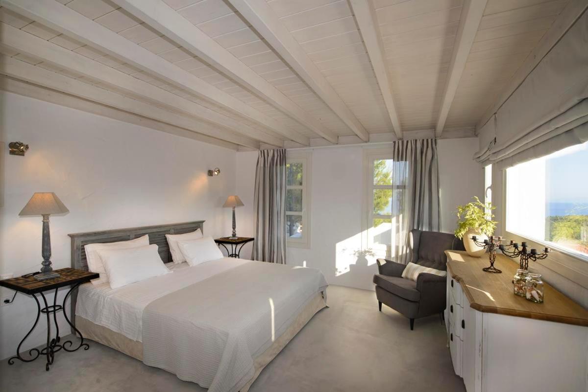 Anemolia Villas With Private Pools Near The Most Beautiful Beaches Of Alonissos Isomata Extérieur photo